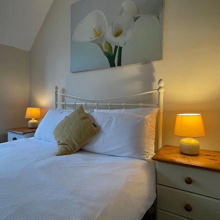 Large 5 Bed House In Scarborough Near The Beach, Large Garden & Hot Tub Dış mekan fotoğraf